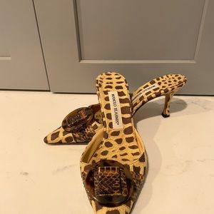 Manola Blahnik brown and tan heels size 7 1/2